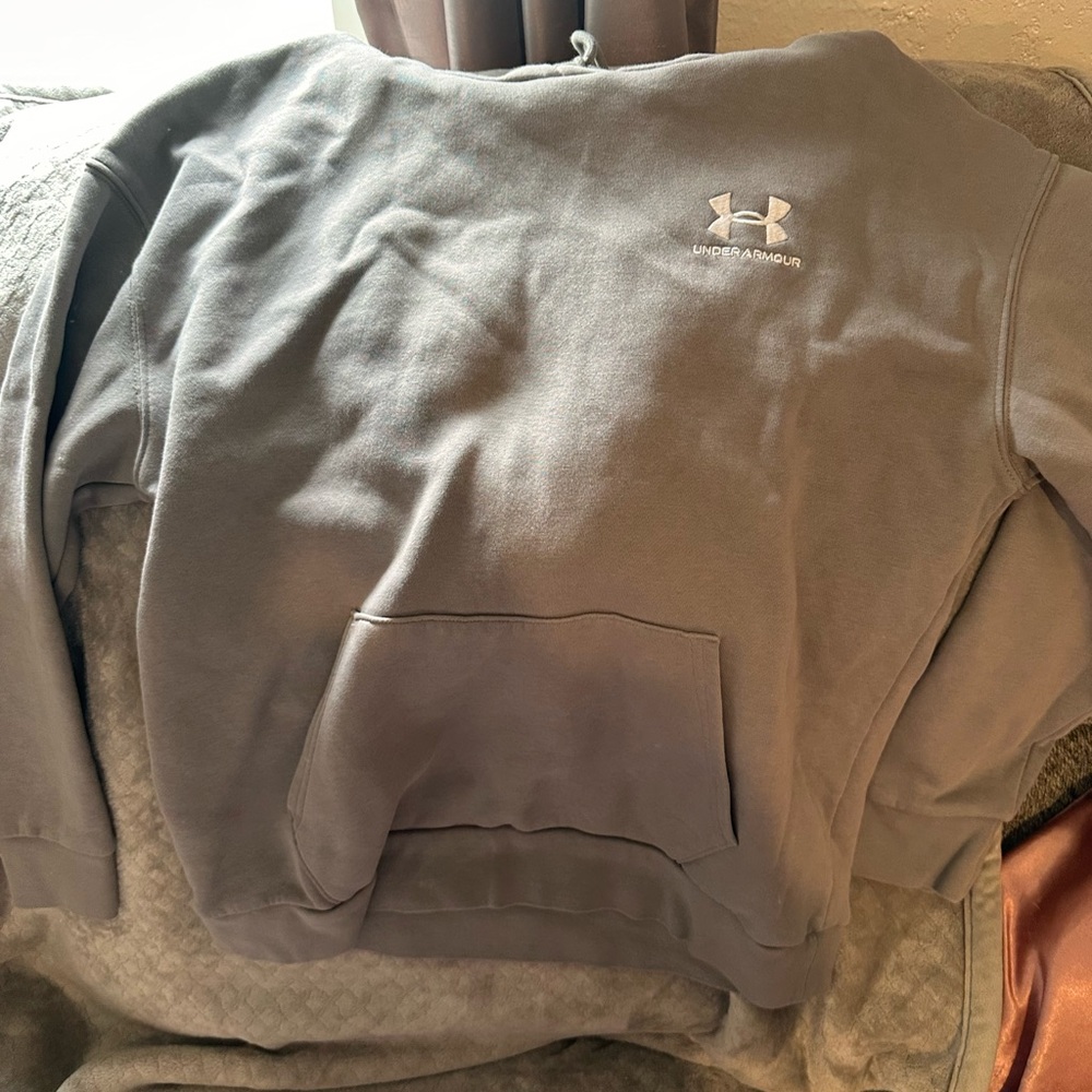 Under Armour Charcoal Sweatshirt